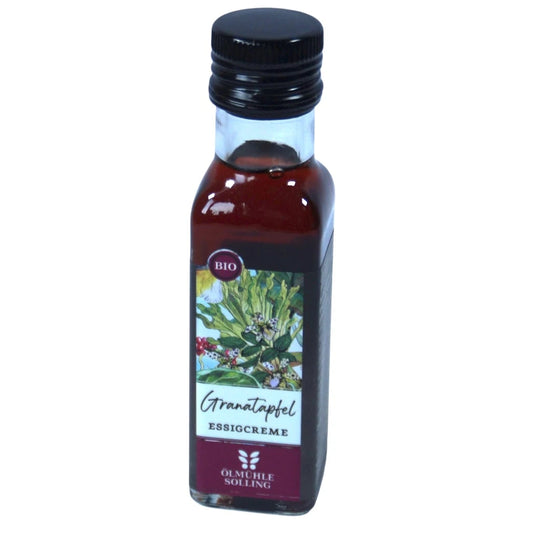 Ölmühe Solling Bio Granatpfel Essigcreme in der 100ml Flasche auf weißem Hintergrund