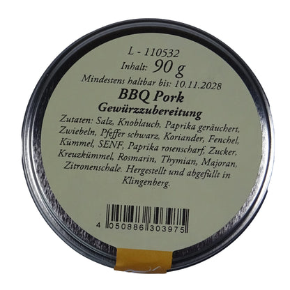 Altes Gewürzamt BBQ Pork Premium Grill-Rub, grüne Gewürzdose Ansicht Deckel auf hellem Hintergrund