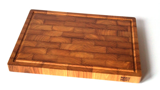 Premium Schneidebrett Goldenwood aus nachhaltigem Gummibaumholz mit Saftrille