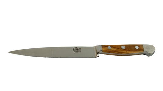 GÜDE Filiermesser Alpha Olive X765/18 mit 18 cm Klingenlänge und Olivenholzgriff auf weißem Hintergrund
