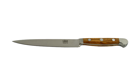 GÜDE Zubereitungsmesser Alpha Olive X765/16 mit 16 cm Klingenlänge und Olivenholz-Griff auf weißem Hintergrund