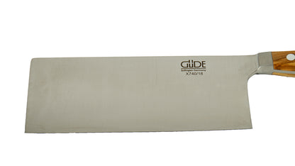 GÜDE Klinge des Hackmesser Alpha Olive X740/18 –  Fleisch-Hacker mit 18 cm Klingenlänge und Olivenholz-Griff auf weißem Hntergrund